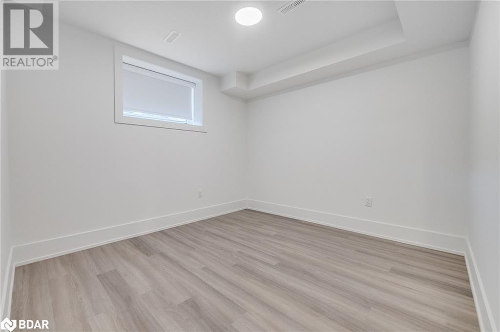 












1077 FOURTH Street Unit# Bsmt

,
Mississauga,




Ontario
L5E1K4


