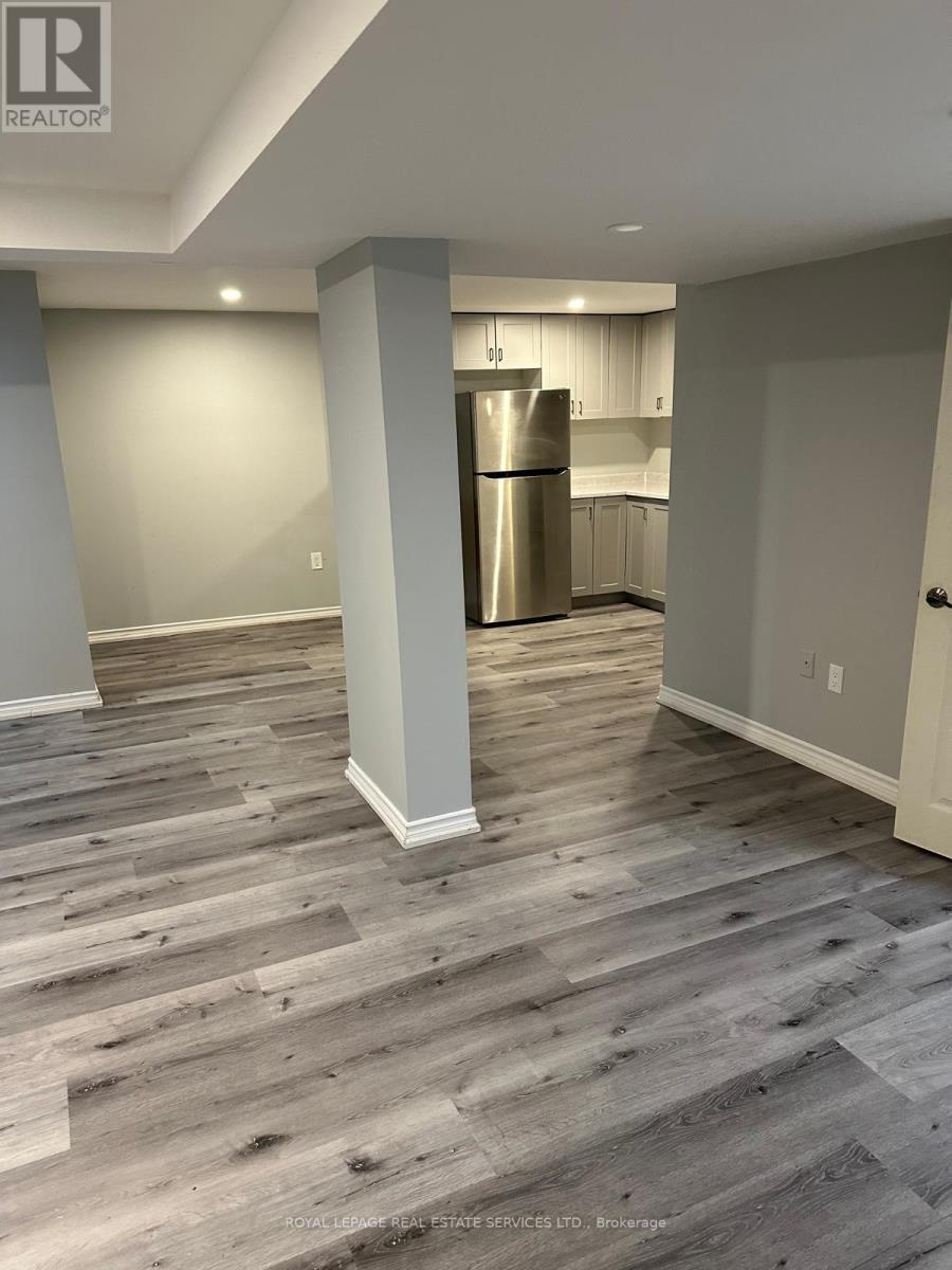 












LOWER - 665 COWAN CIRCLE

,
Pickering,




Ontario
L1W3K6

