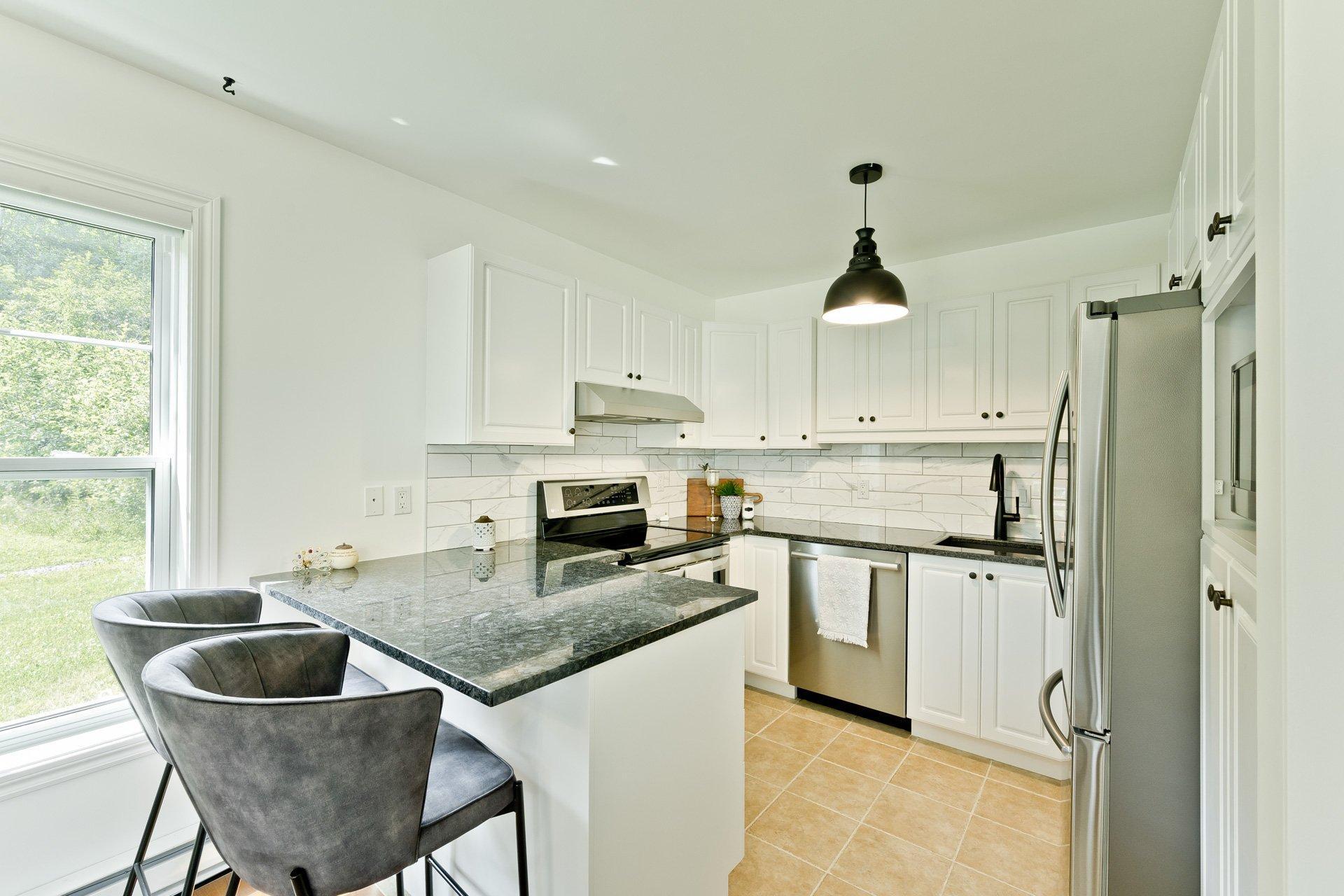 









360


Rue Langlois

,
Magog,




QC
J1X5L1


