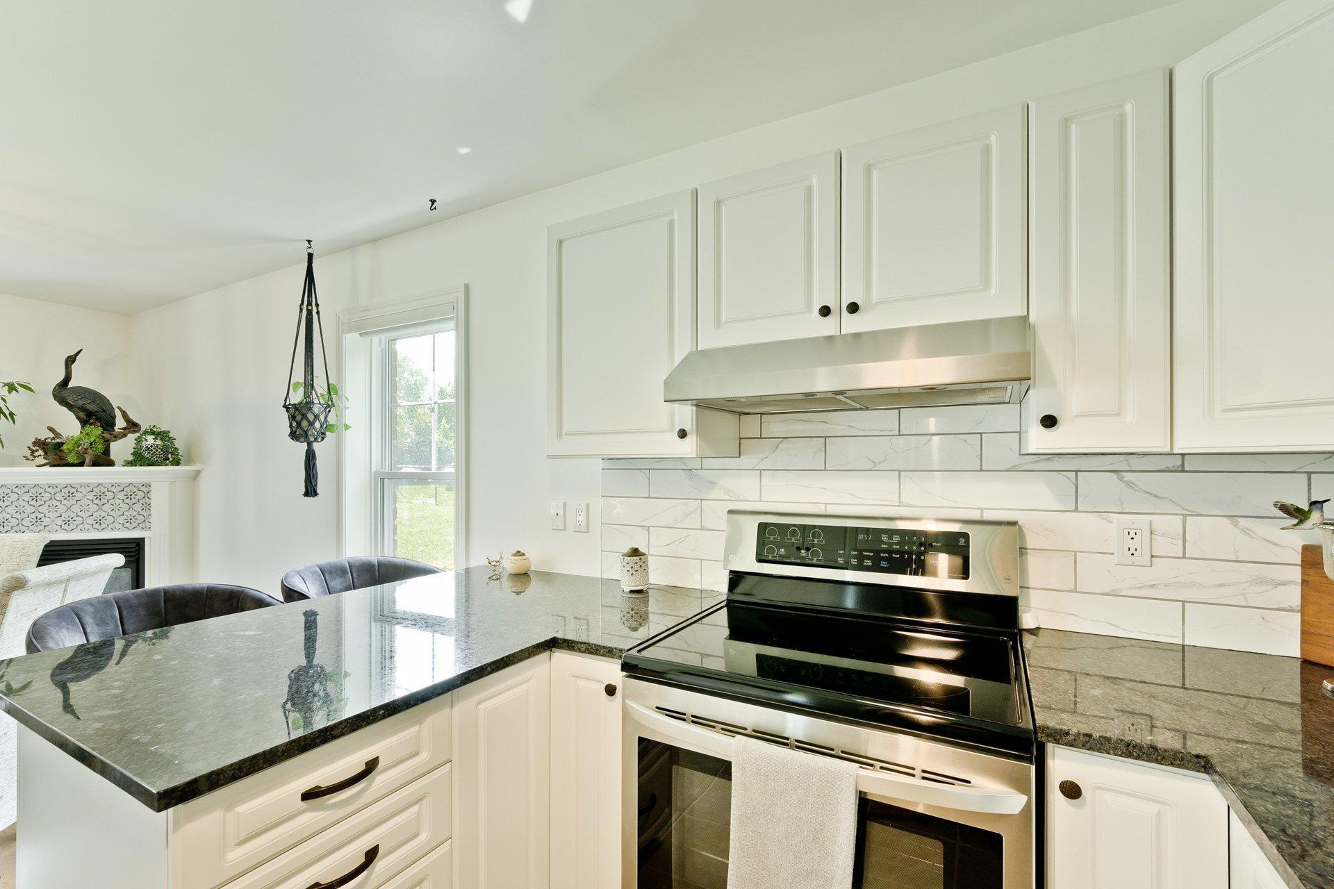 









360


Rue Langlois

,
Magog,




QC
J1X5L1

