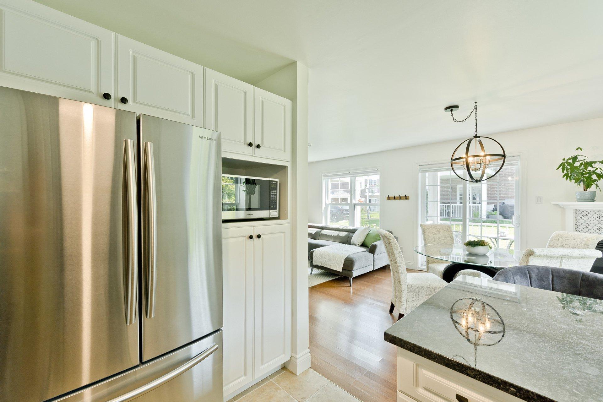 









360


Rue Langlois

,
Magog,




QC
J1X5L1

