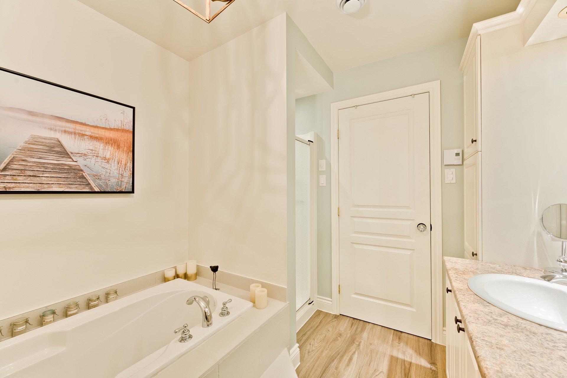 









360


Rue Langlois

,
Magog,




QC
J1X5L1

