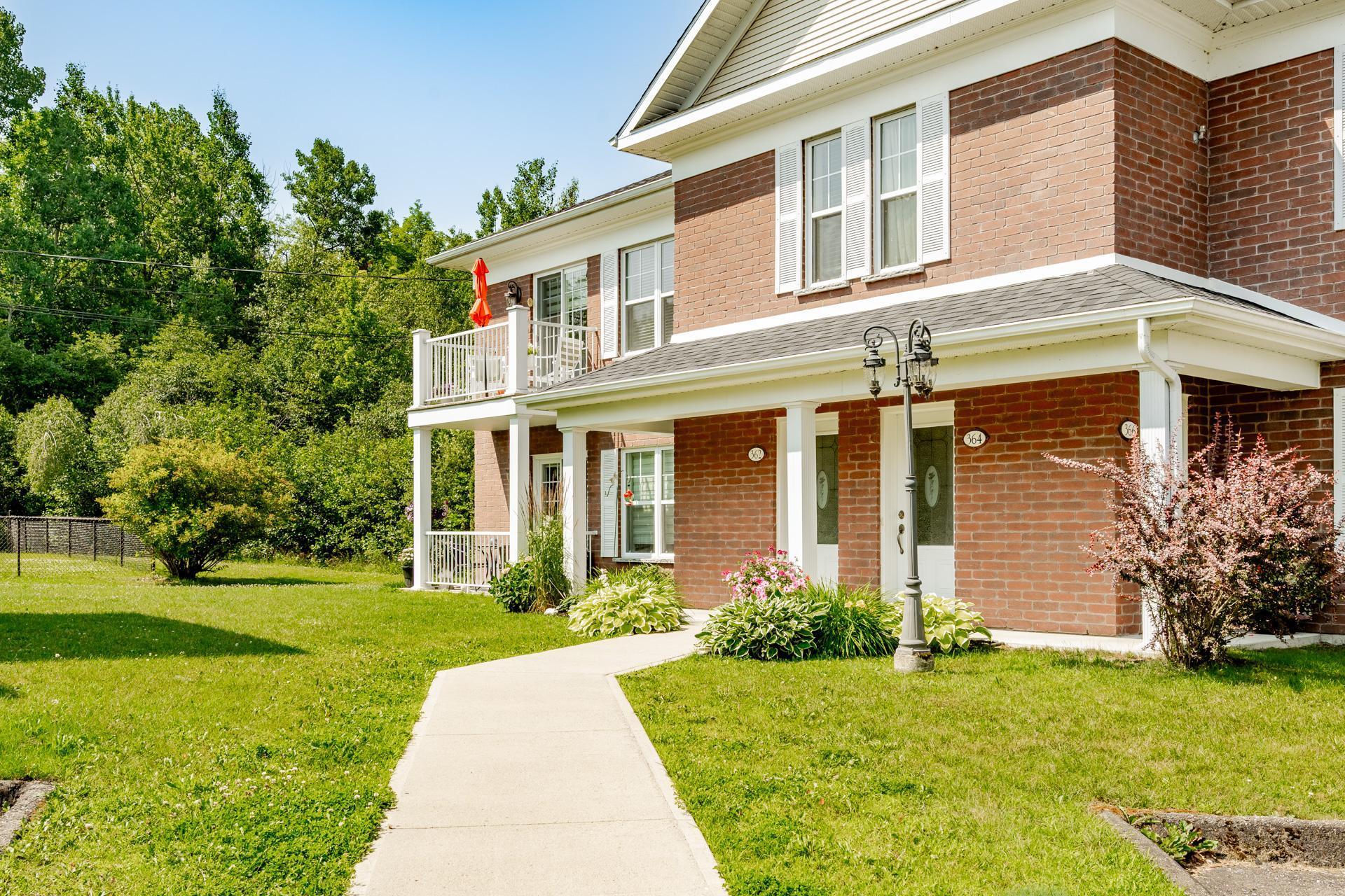 









360


Rue Langlois

,
Magog,




QC
J1X5L1

