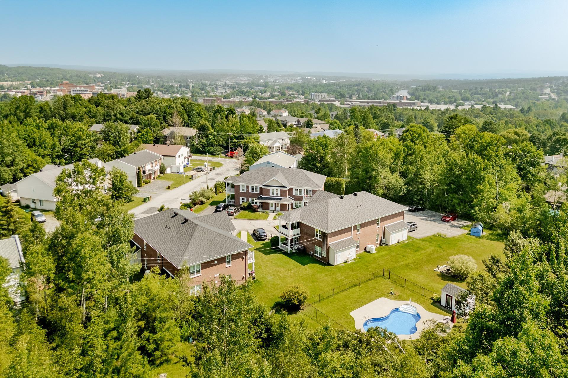 









360


Rue Langlois

,
Magog,




QC
J1X5L1

