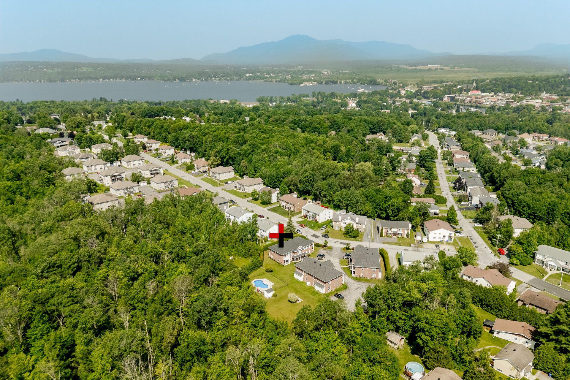 









360


Rue Langlois

,
Magog,




QC
J1X5L1

