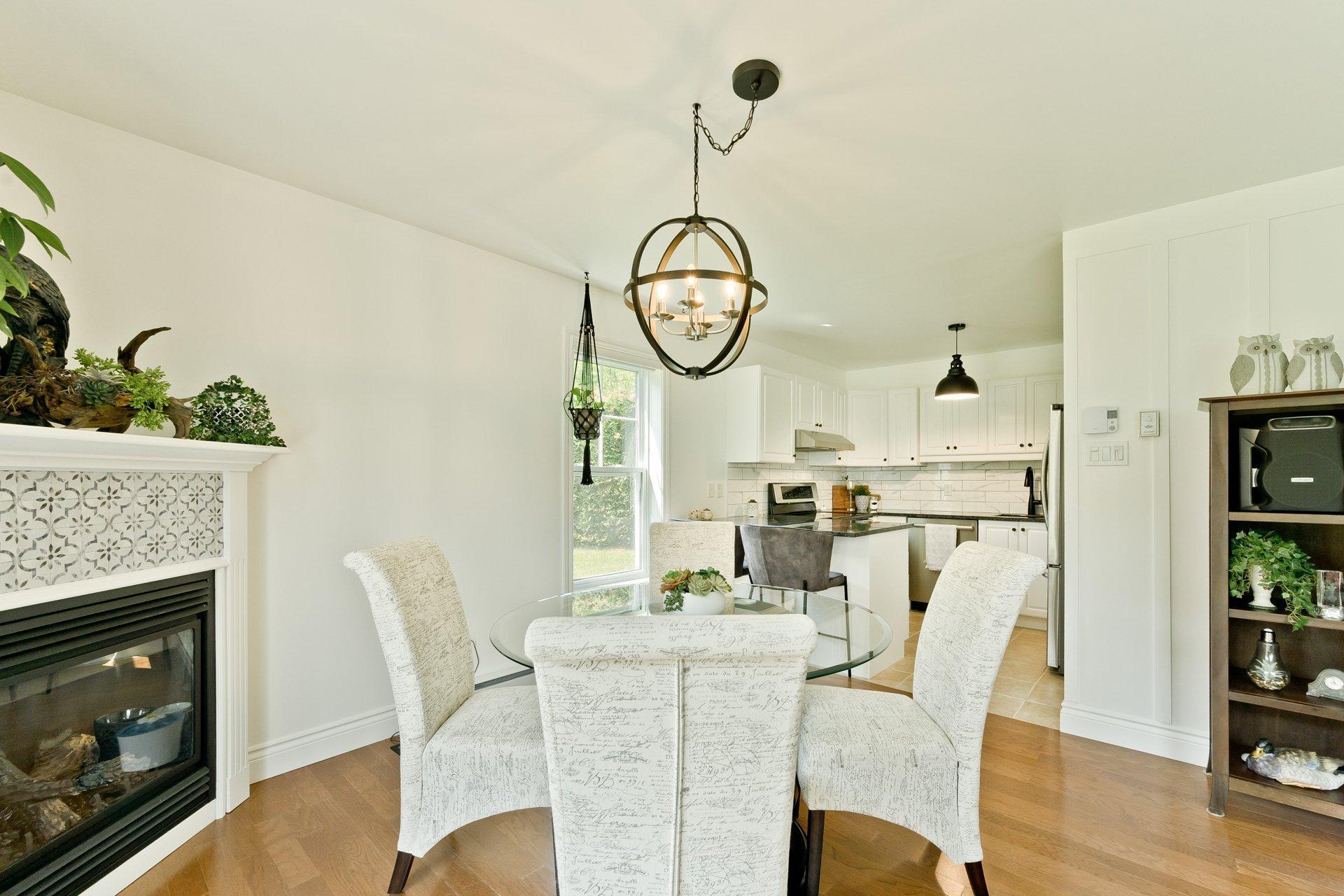 









360


Rue Langlois

,
Magog,




QC
J1X5L1

