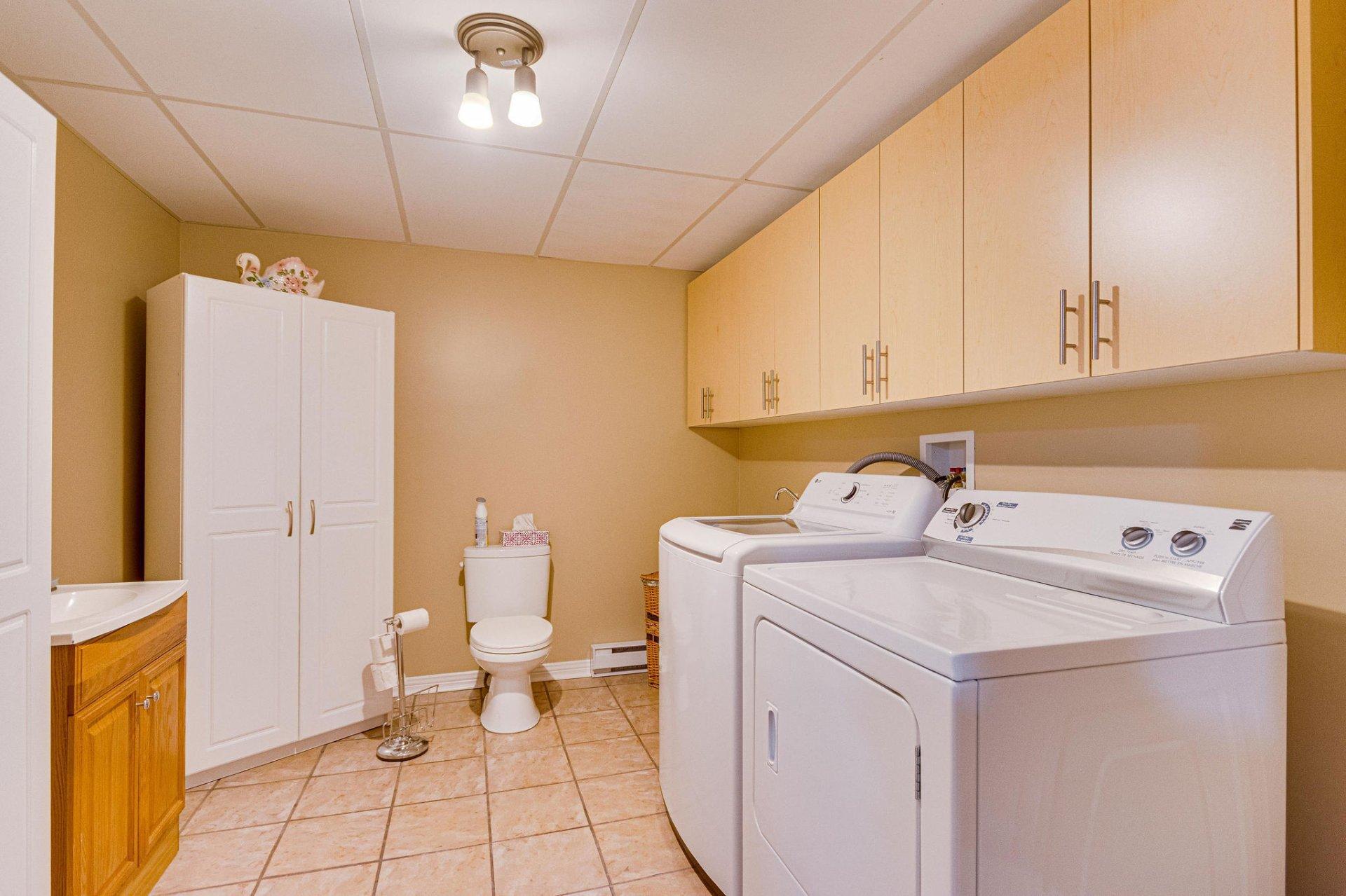 









1217


Rue Max

,
Gatineau (Gatineau),




QC
J8P7V4

