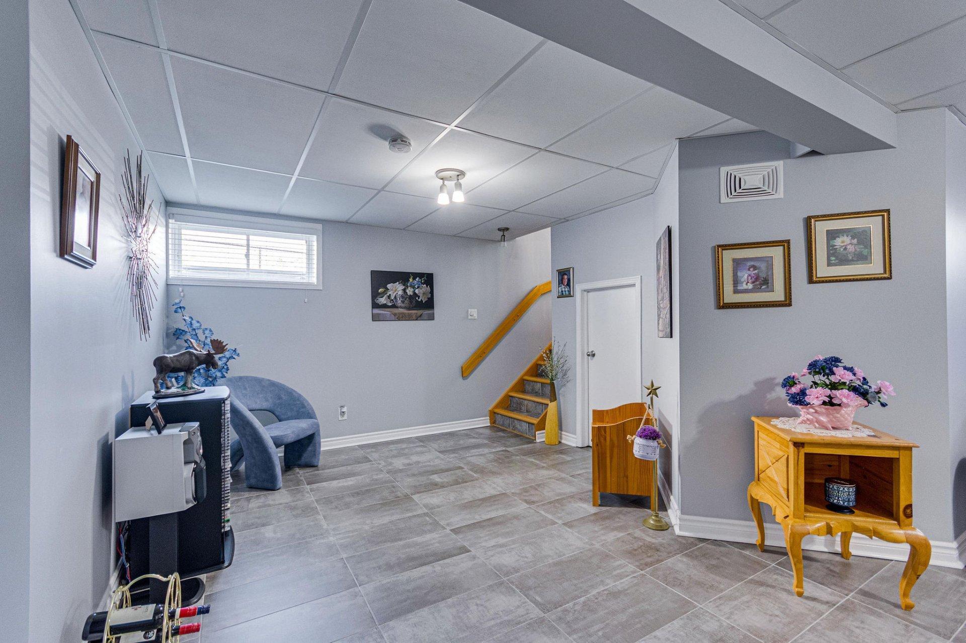 









1217


Rue Max

,
Gatineau (Gatineau),




QC
J8P7V4

