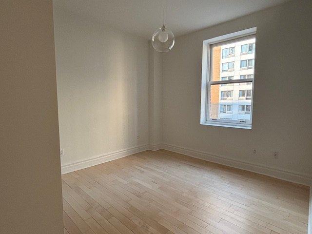 









65


Boul. René-Lévesque E.

, 302,
Montréal (Ville-Marie),




QC
H2X1N2

