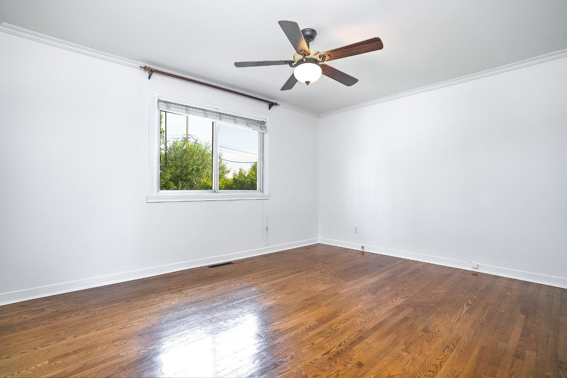 









413


Rue Hampton Court

,
Dollard-des-Ormeaux,




QC
H9G1L1

