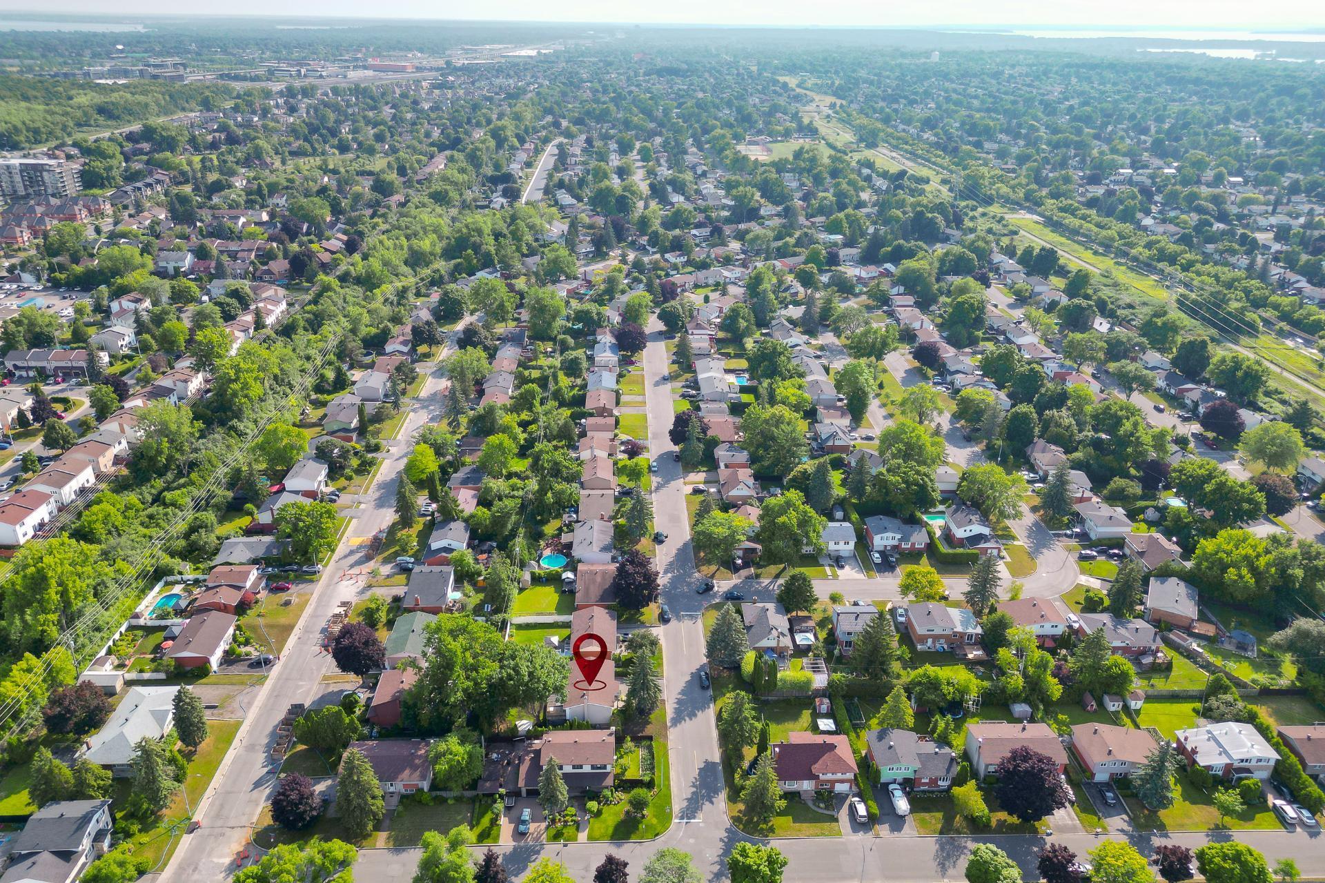 









413


Rue Hampton Court

,
Dollard-des-Ormeaux,




QC
H9G1L1

