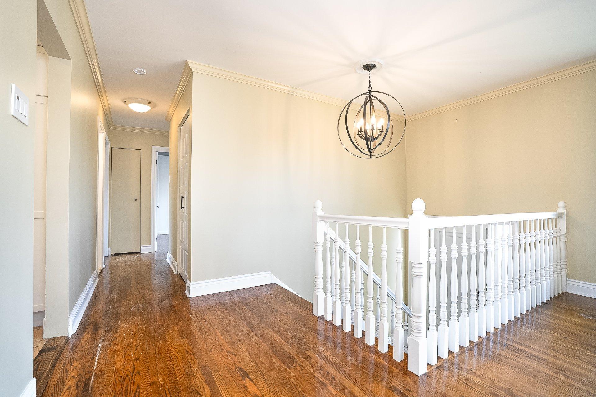 









413


Rue Hampton Court

,
Dollard-des-Ormeaux,




QC
H9G1L1

