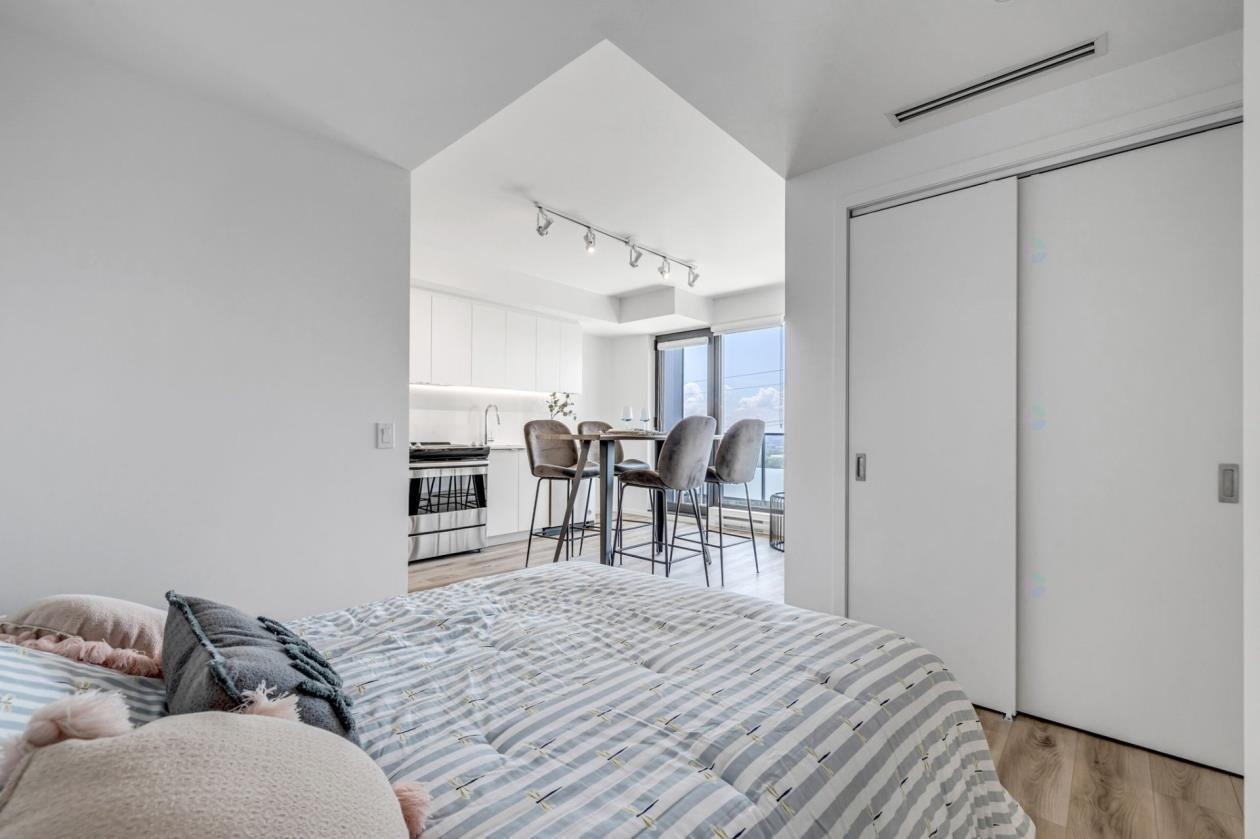 









7985


Rue des Métis

, 412,
Québec (Les Rivières),




QC
G2K1V3

