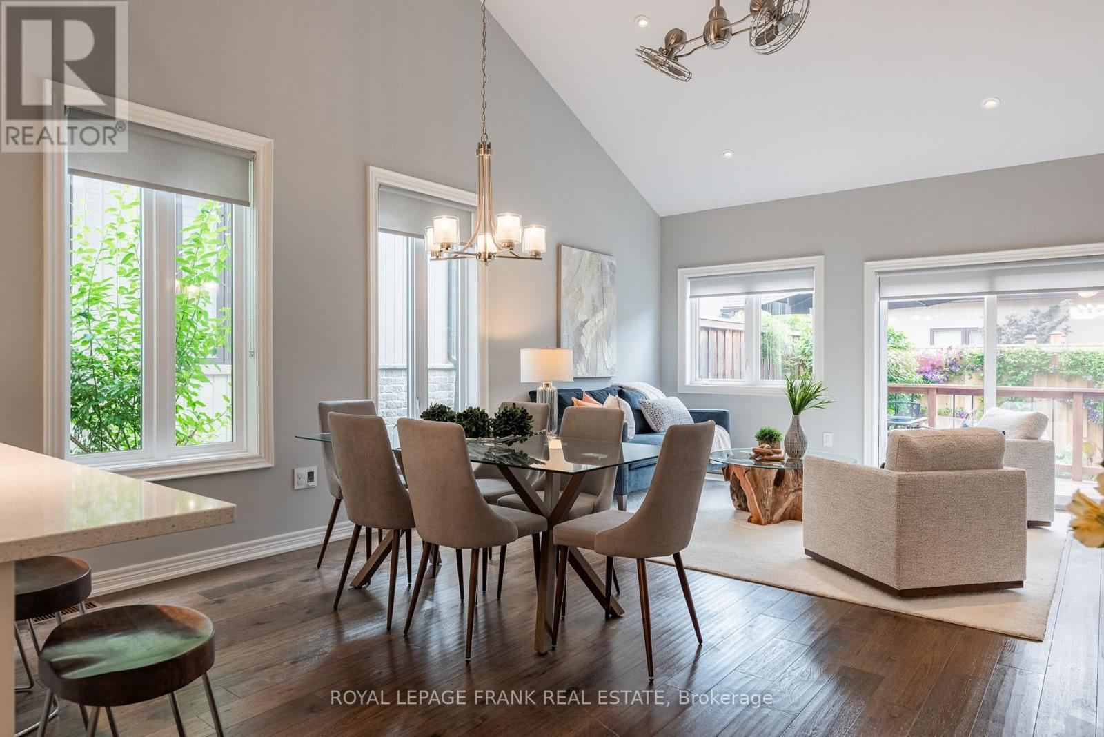 












4098 TWENTY THIRD STREET

,
Lincoln (Lincoln-Jordan/Vineland),




Ontario
L0R2C0

