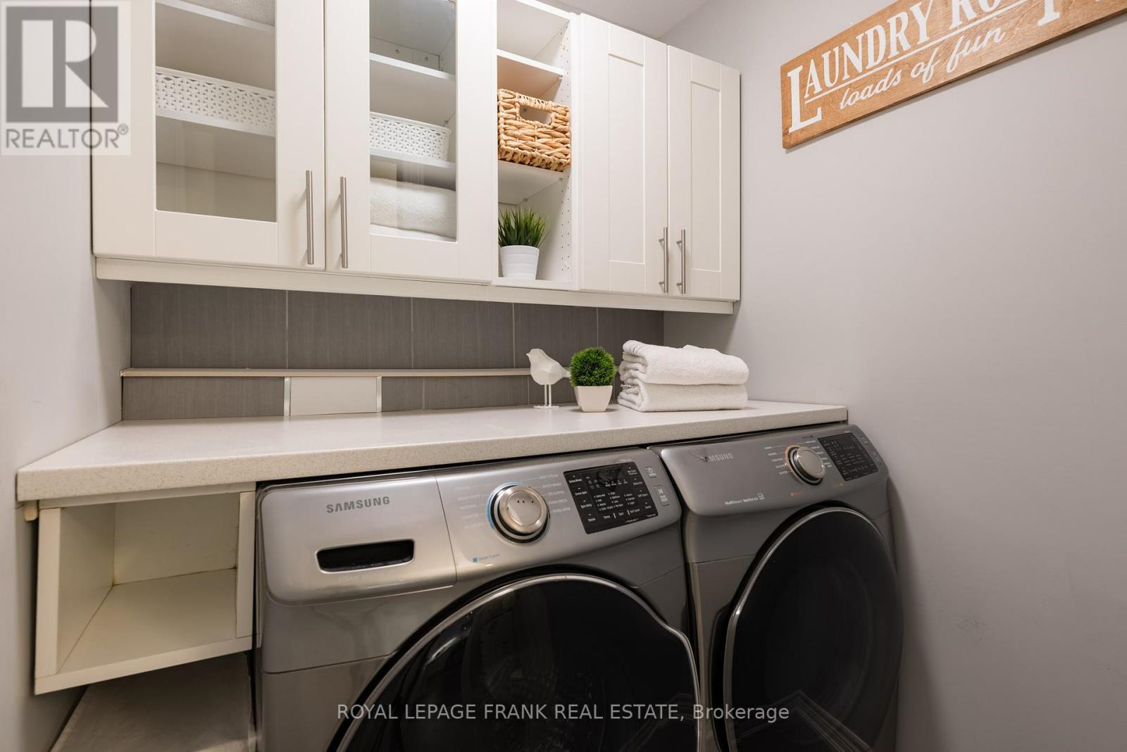 












4098 TWENTY THIRD STREET

,
Lincoln (Lincoln-Jordan/Vineland),




Ontario
L0R2C0

