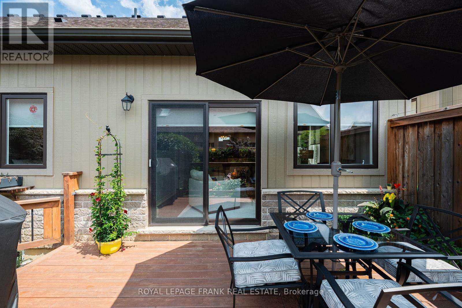 












4098 TWENTY THIRD STREET

,
Lincoln (Lincoln-Jordan/Vineland),




Ontario
L0R2C0


