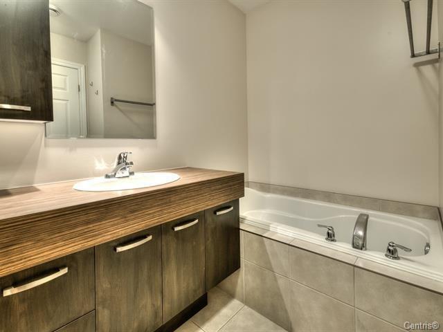 









5625


Boul. Chevrier

, 5,
Brossard,




QC
J4Z0G7

