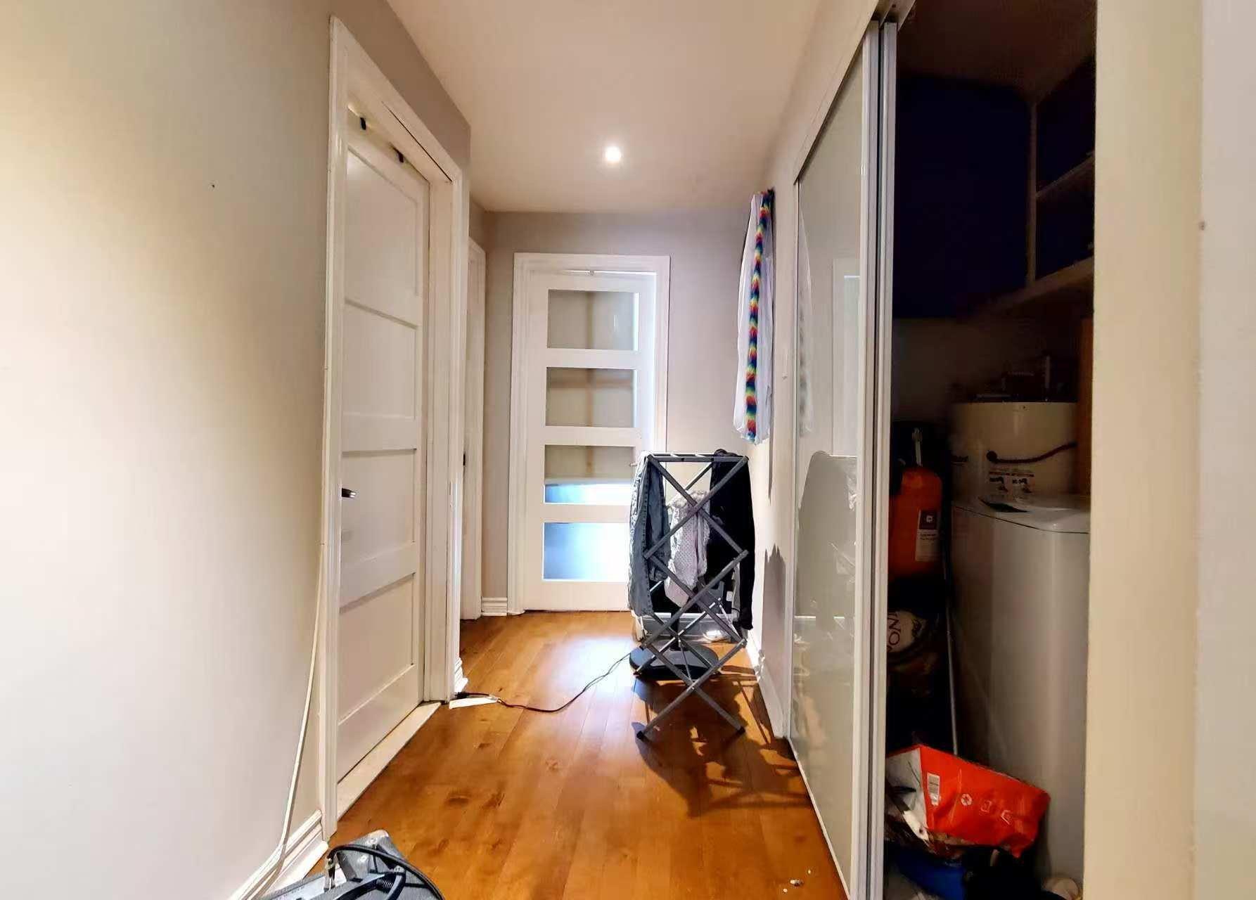 









3554


Rue St-Dominique

,
Montréal (Le Plateau-Mont-Royal),




QC
H2X2X4

