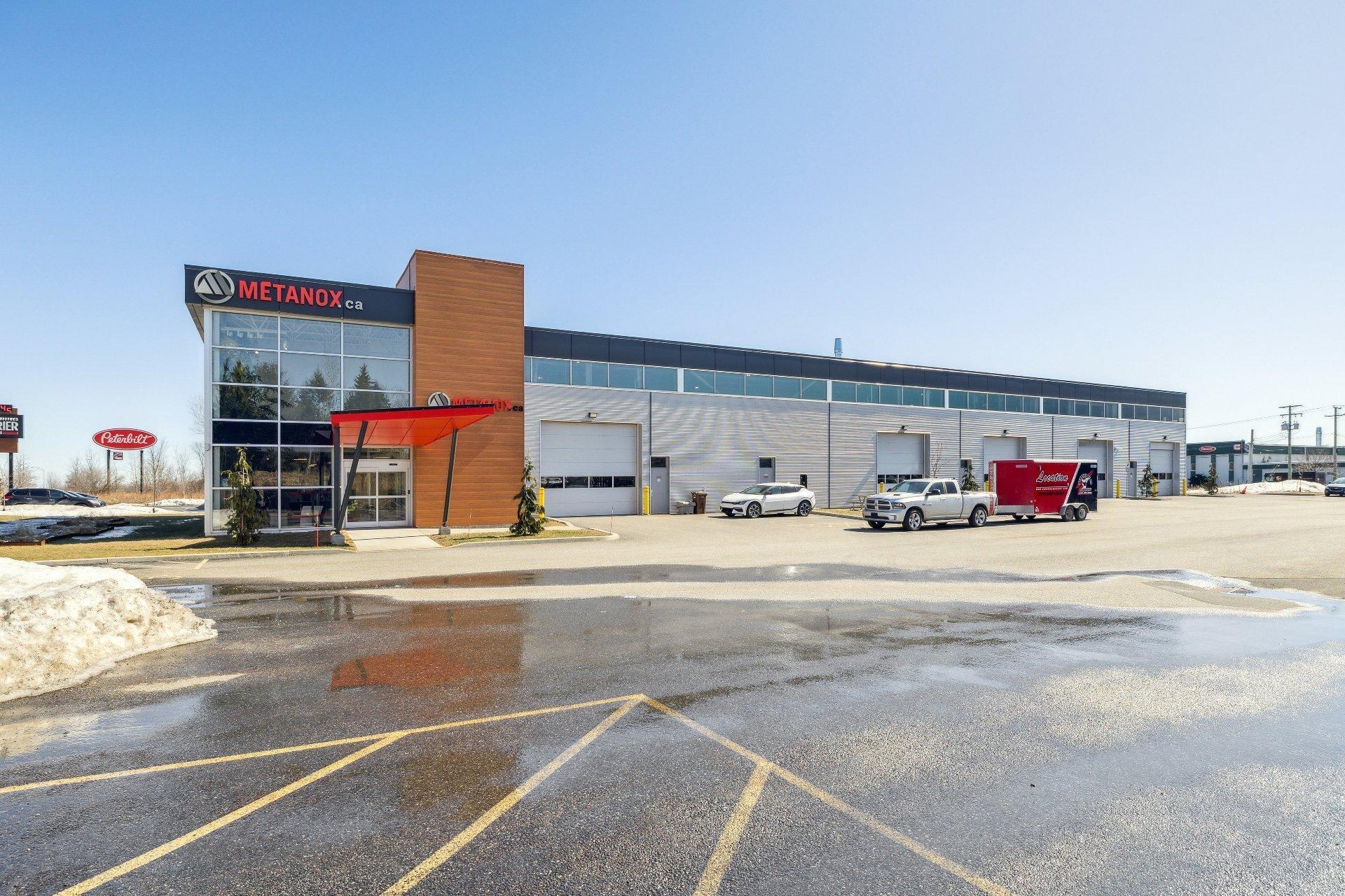 









1725


Rue Atmec

, 106,
Gatineau (Gatineau),




QC
J8R3Y4

