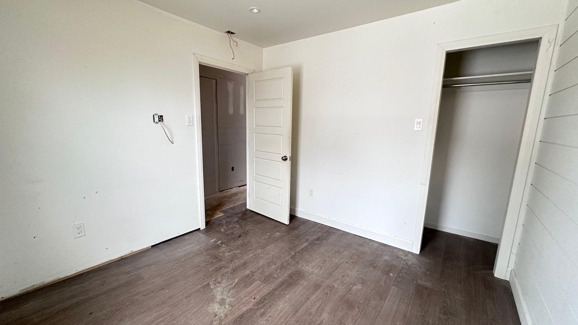 









4550


Rue St-Zotique E.

,
Montréal (Rosemont/La Petite-Patrie),




QC
H1T1M4

