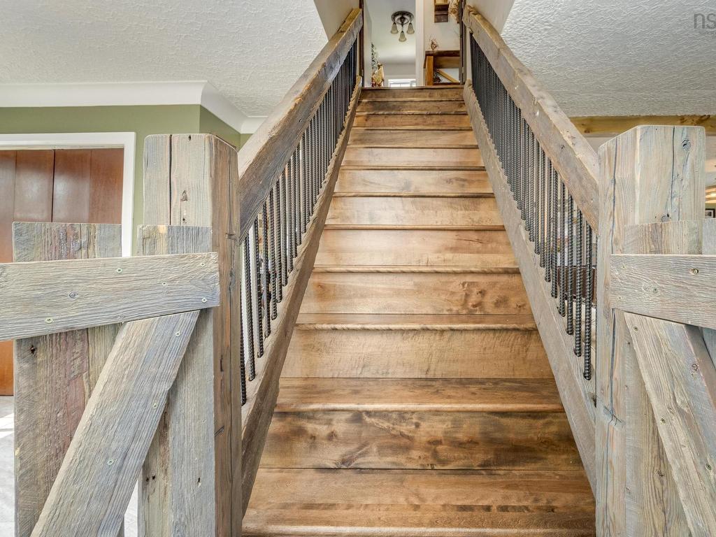 












51 Weir Avenue

,
Stellarton,




NS
B0K 1S0

