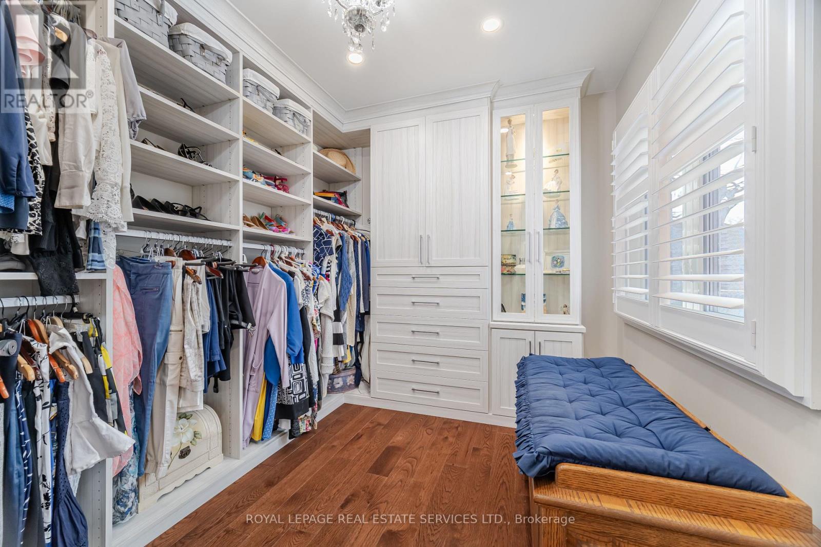 












2097 ARBOURVIEW DRIVE

,
Oakville,




Ontario
L6M3P3

