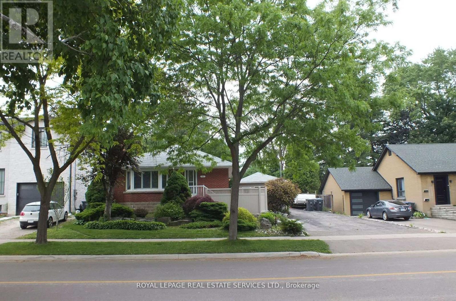 












1361 KENMUIR AVENUE

,
Mississauga,




Ontario
L5G4B3

