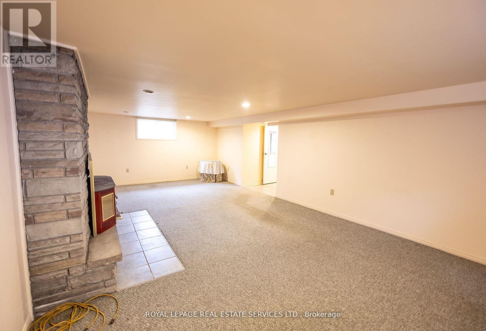 












1361 KENMUIR AVENUE

,
Mississauga,




Ontario
L5G4B3

