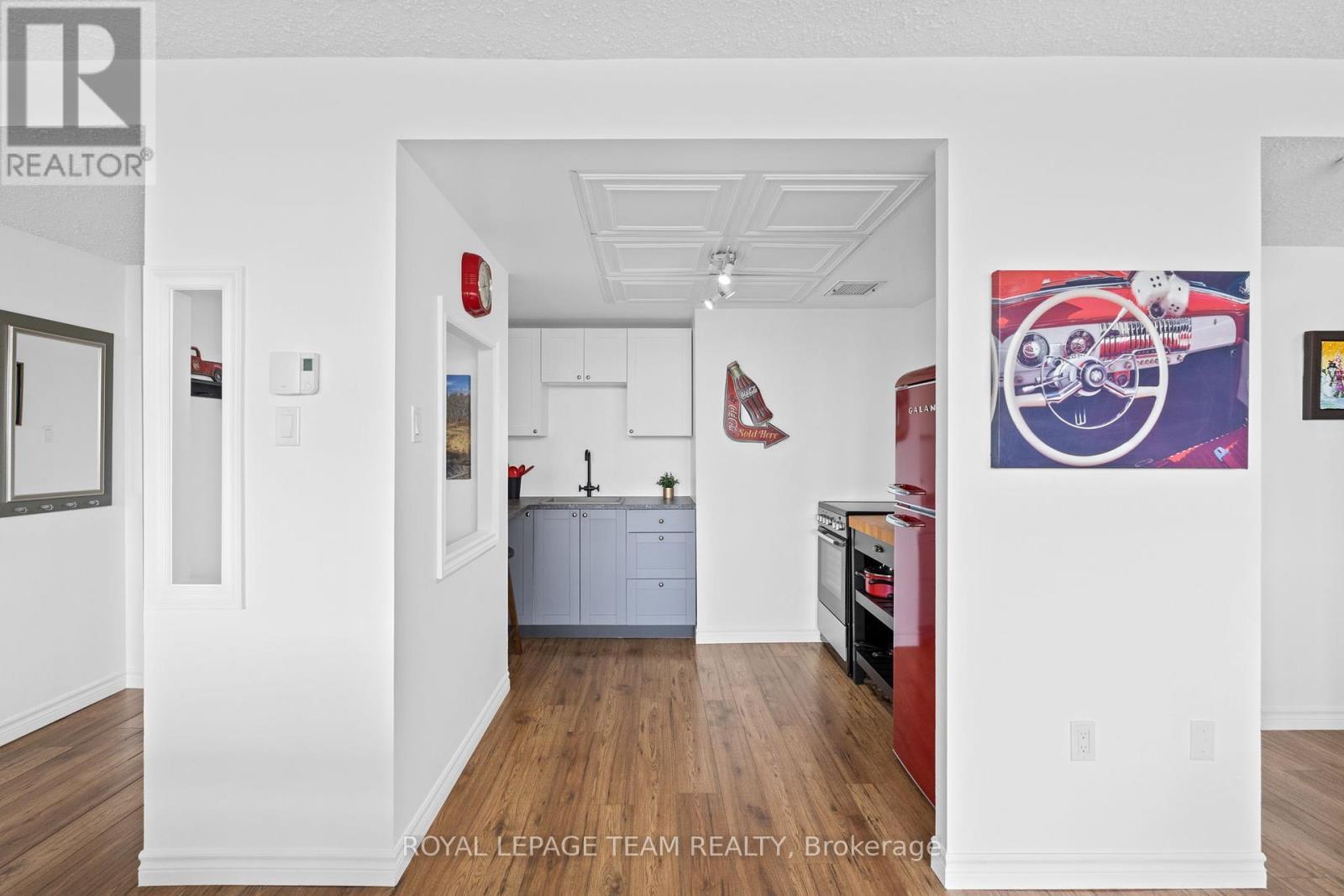 












604 - 530 LAURIER AVENUE W

,
Ottawa,




Ontario
K1R7T1

