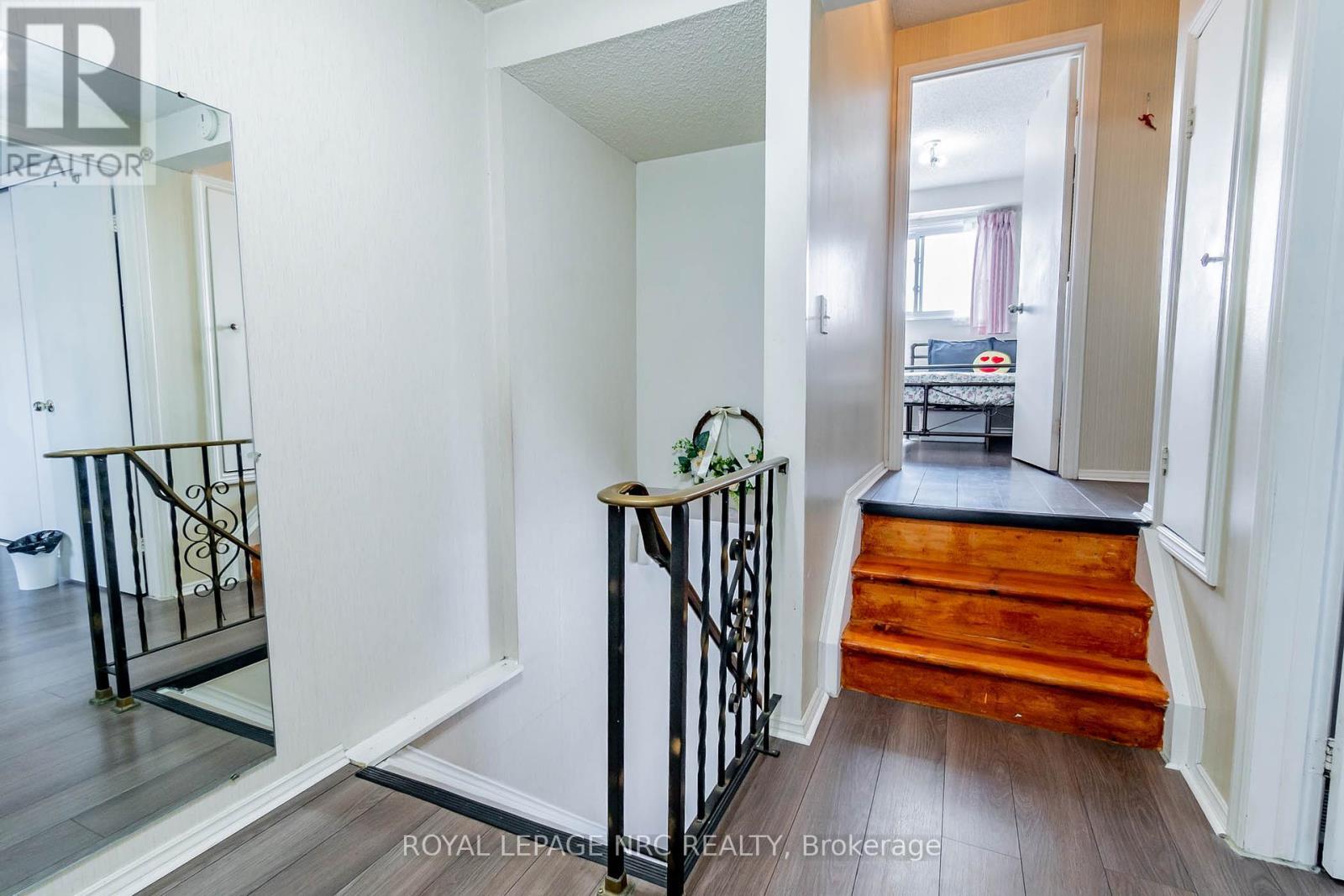 












14 - 64 FORSTER STREET

,
St. Catharines (Vine/Linwell),




Ontario
L2N6T5

