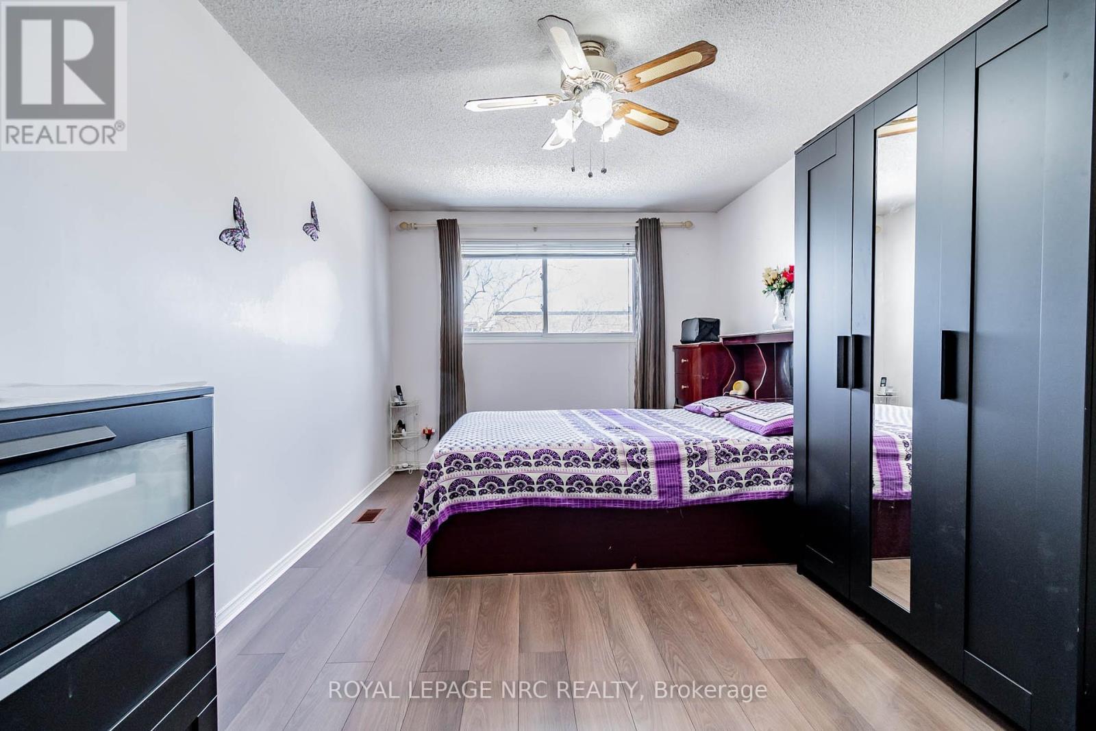 












14 - 64 FORSTER STREET

,
St. Catharines (Vine/Linwell),




Ontario
L2N6T5

