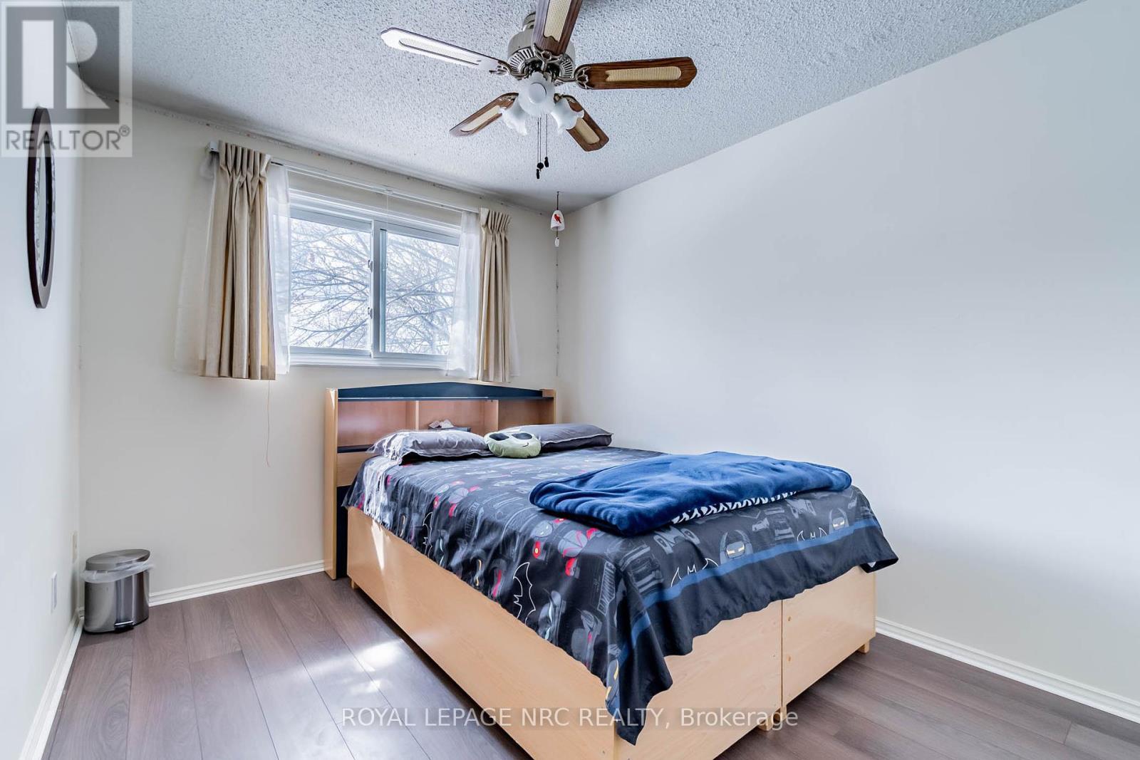 












14 - 64 FORSTER STREET

,
St. Catharines (Vine/Linwell),




Ontario
L2N6T5

