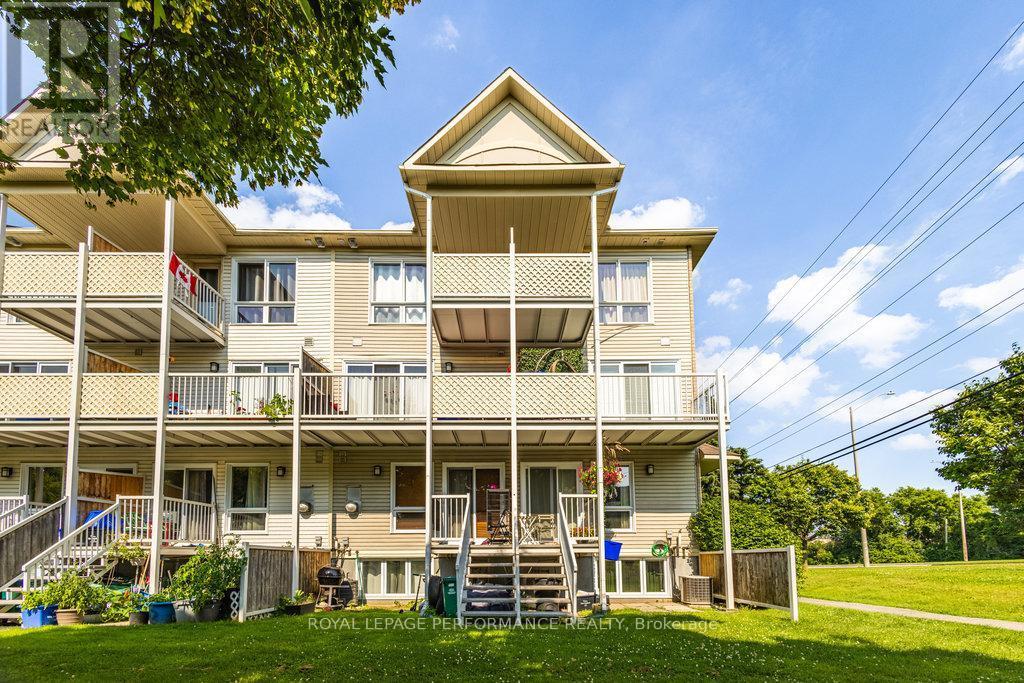 












10 - 1132 GABLEFIELD PRIVATE

,
Ottawa,




Ontario
K1J1E3

