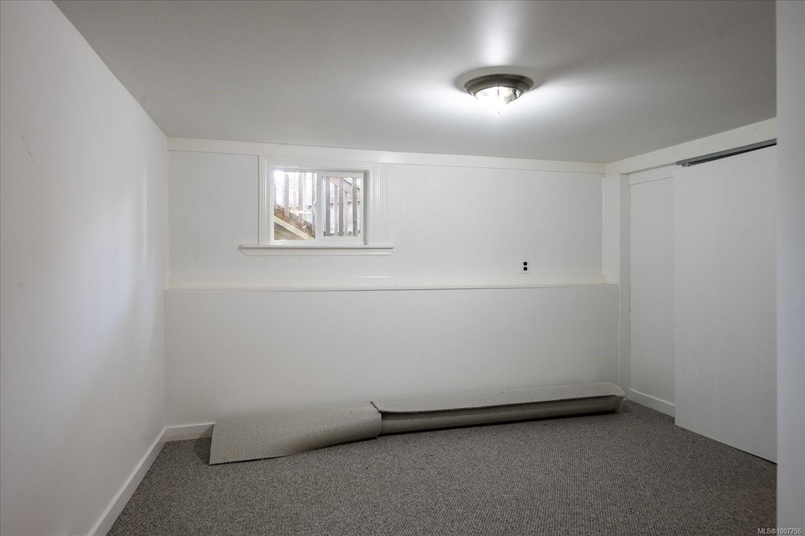 









612


Fourth

St,
Nanaimo,




BC
V9R 1T7

