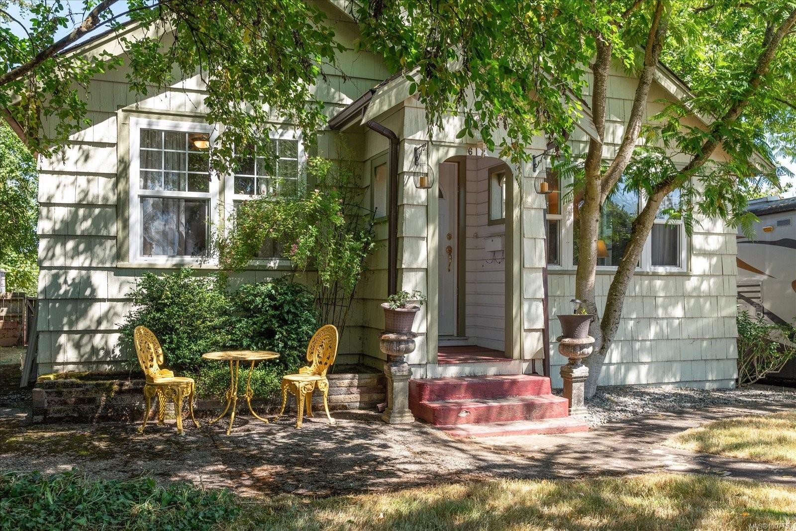 









612


Fourth

St,
Nanaimo,




BC
V9R 1T7


