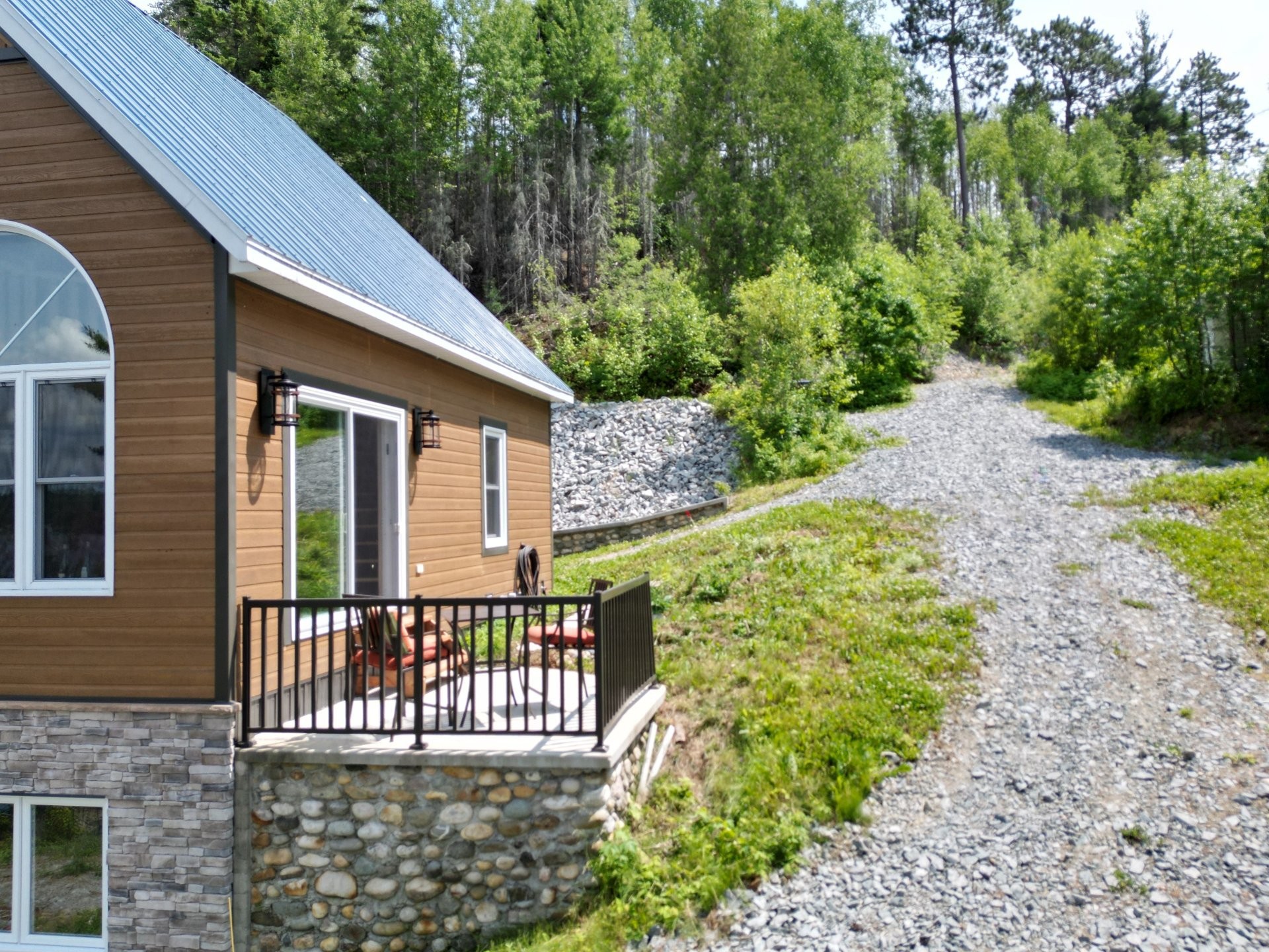 









2225


Ch. de Grassy Narrow

,
Moffet,




QC
J0Z2W0


