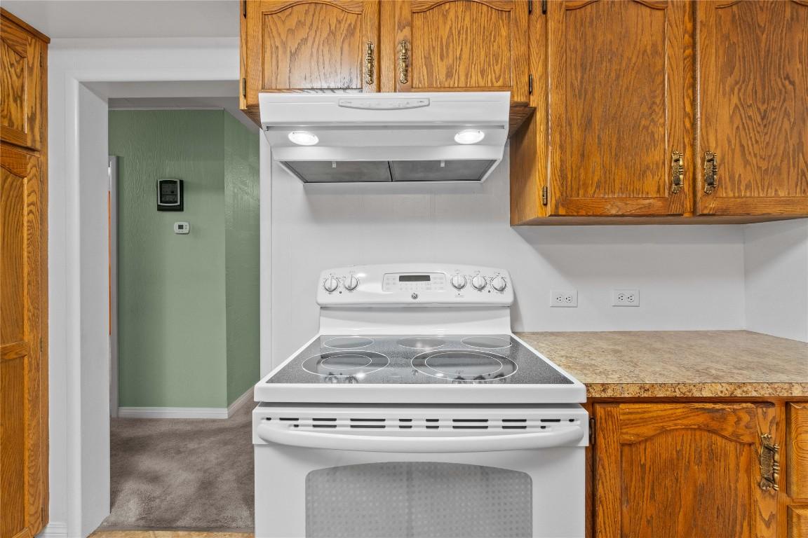 









1115


Victoria

Road,
Revelstoke,




BC
V0E 2S0

