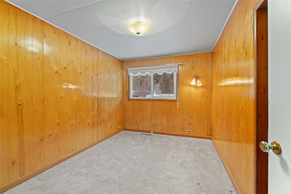 









1115


Victoria

Road,
Revelstoke,




BC
V0E 2S0

