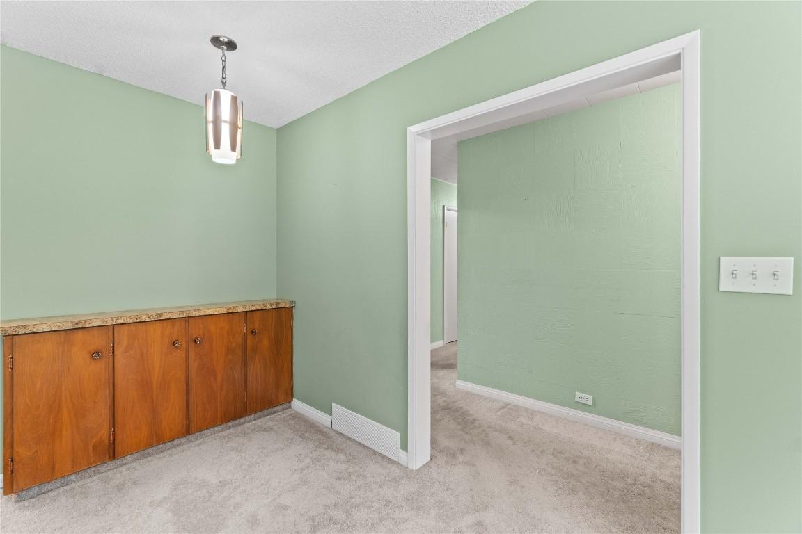 









1115


Victoria

Road,
Revelstoke,




BC
V0E 2S0

