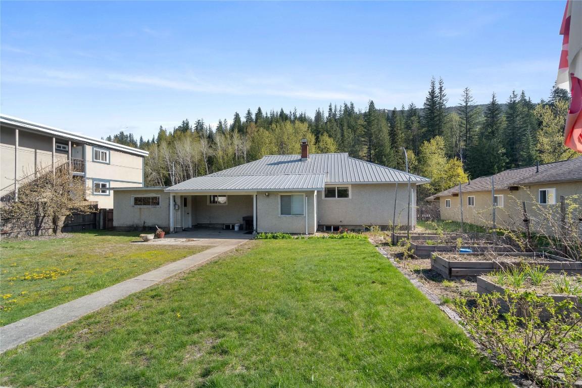 









1115


Victoria

Road,
Revelstoke,




BC
V0E 2S0

