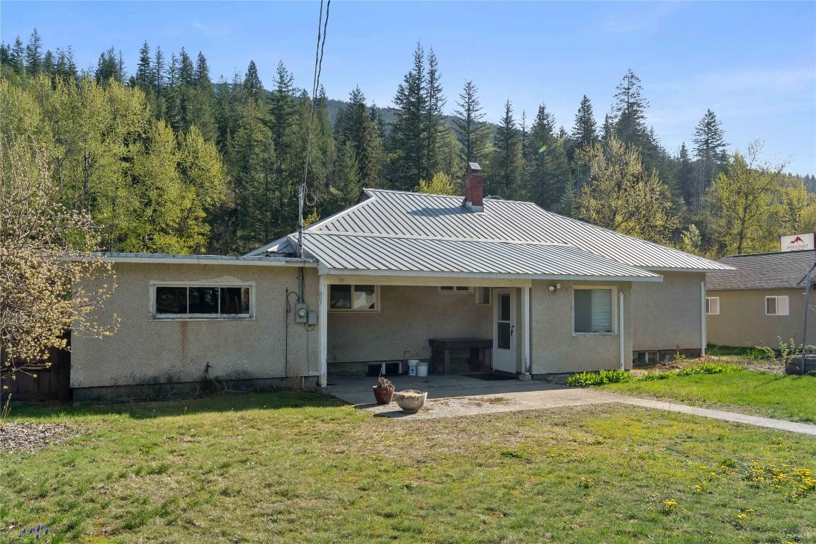 









1115


Victoria

Road,
Revelstoke,




BC
V0E 2S0


