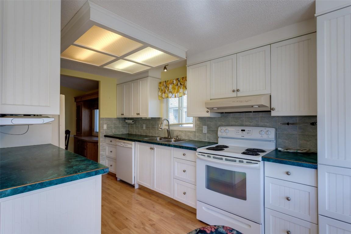 









720


Commonwealth

Road, 191,
Kelowna,




BC
V4V 1S1

