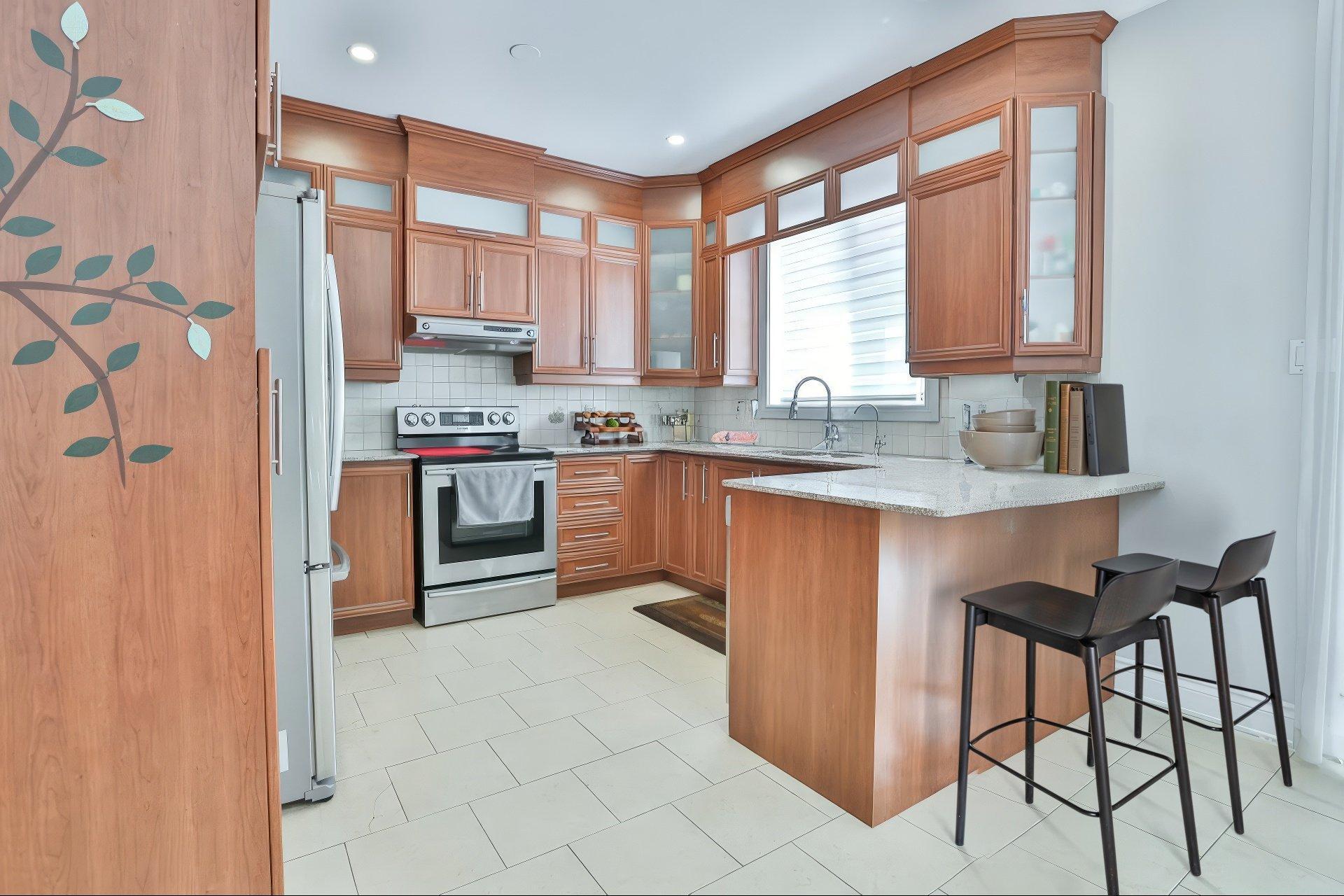 









171Z


Rue Khalil-Gibran

,
Montréal (Saint-Laurent),




QC
H4N4A2

