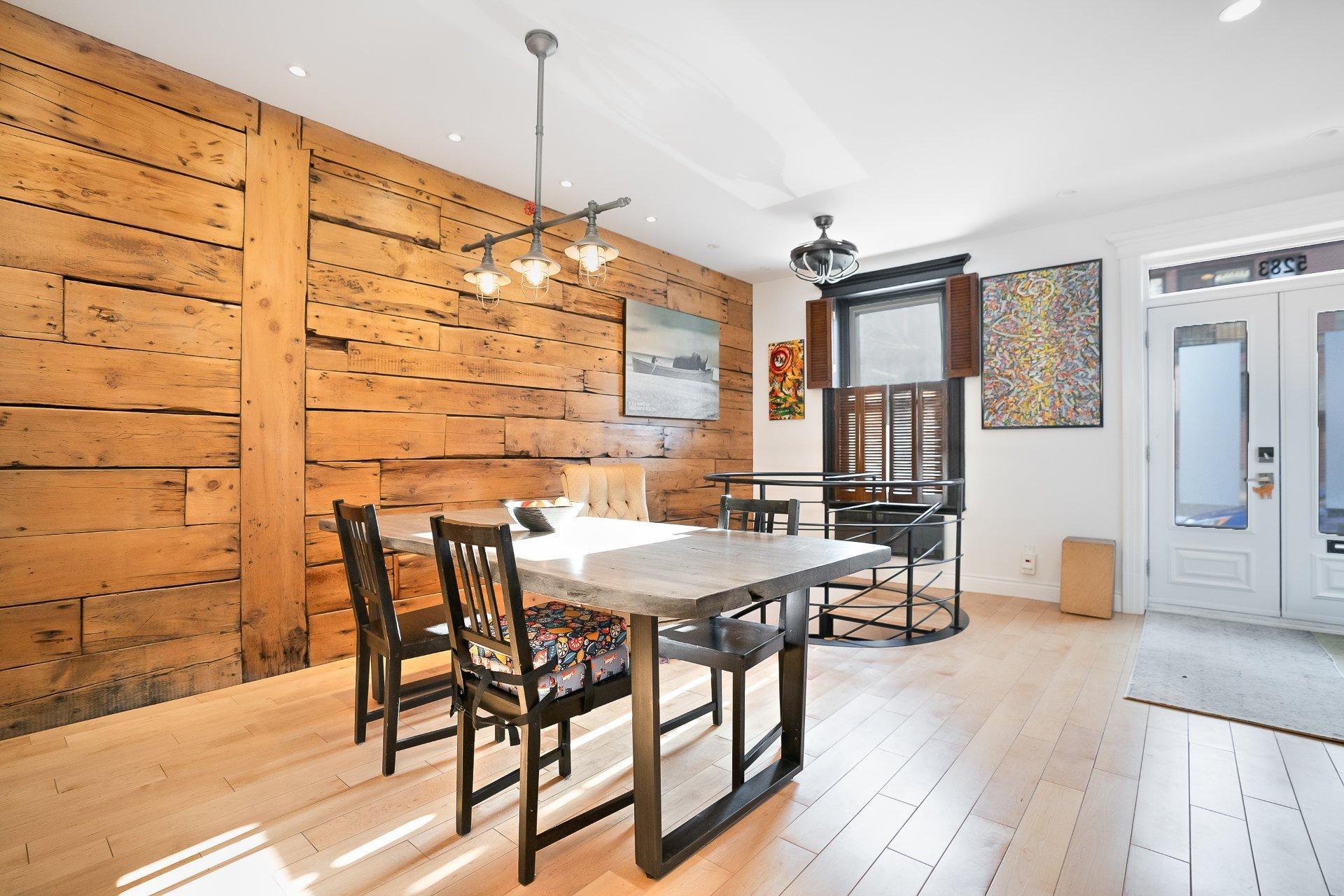 









5283

 - 5287


Rue Berri

,
Montréal (Le Plateau-Mont-Royal),




QC
H2J2S7

