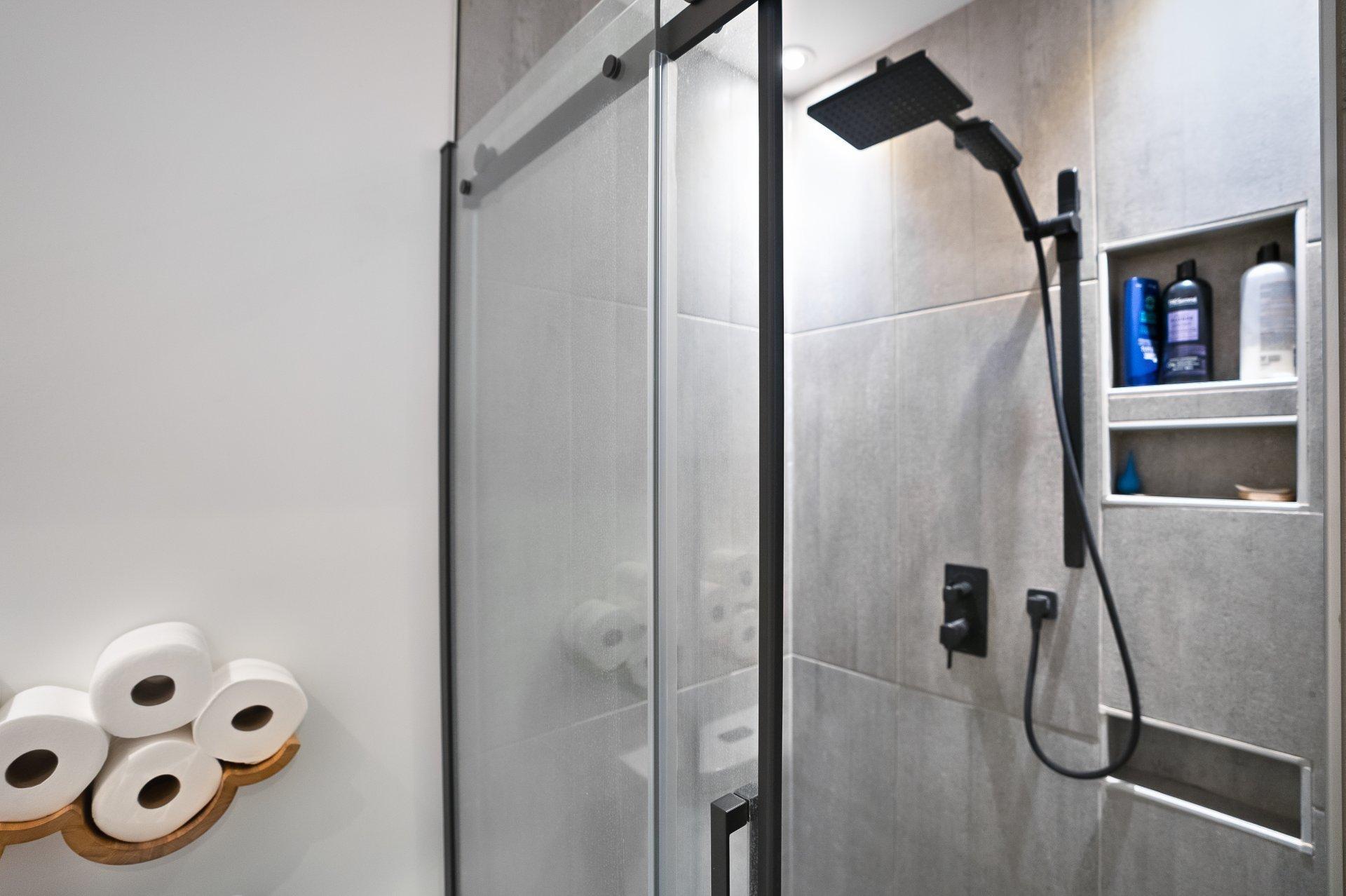 









5283

 - 5287


Rue Berri

,
Montréal (Le Plateau-Mont-Royal),




QC
H2J2S7

