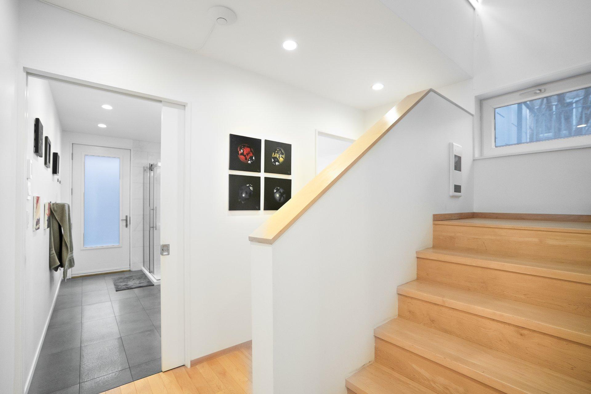 









5283

 - 5287


Rue Berri

,
Montréal (Le Plateau-Mont-Royal),




QC
H2J2S7

