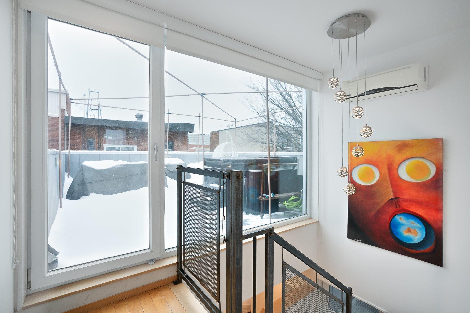 









5283

 - 5287


Rue Berri

,
Montréal (Le Plateau-Mont-Royal),




QC
H2J2S7

