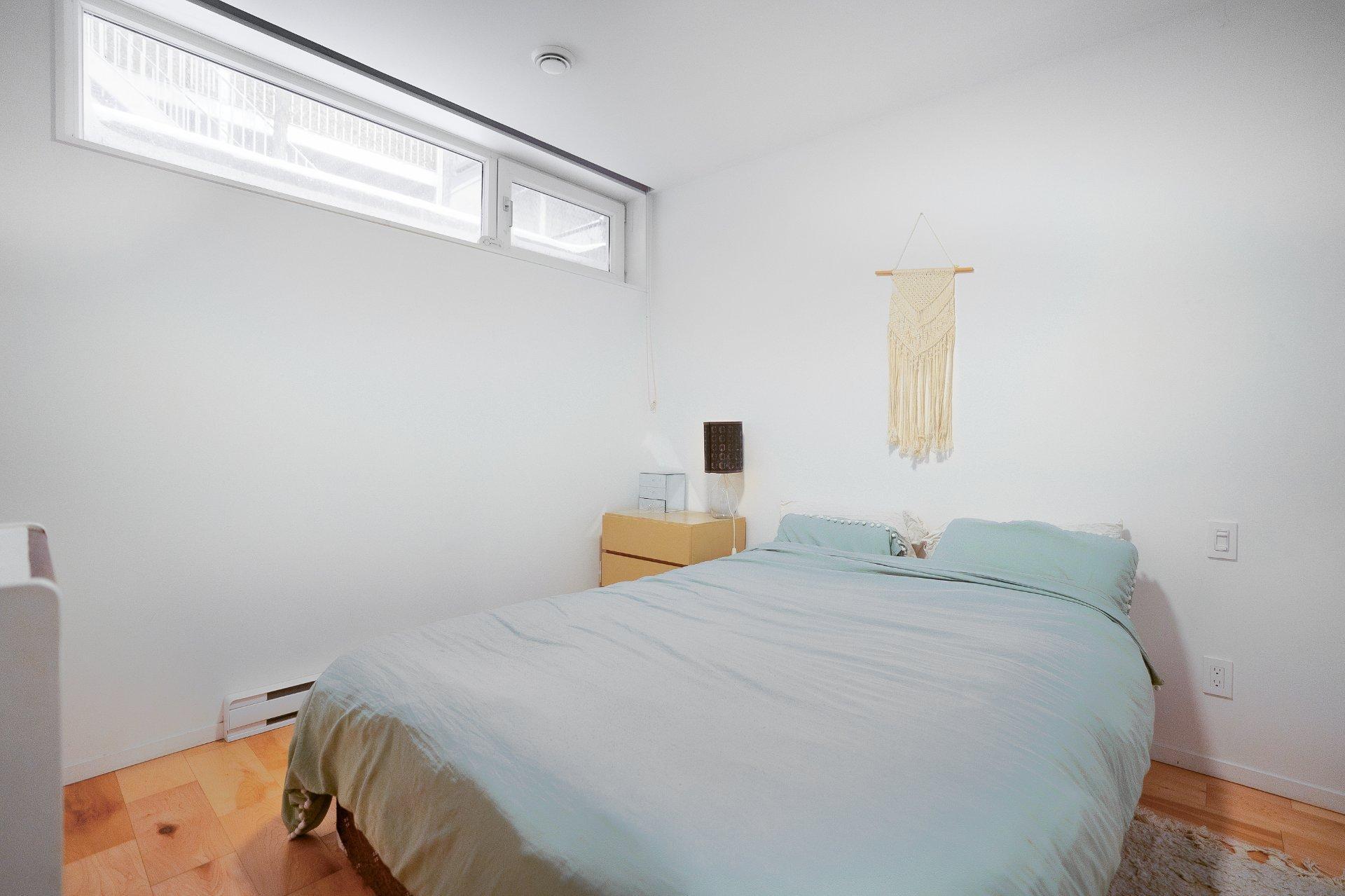 









5283

 - 5287


Rue Berri

,
Montréal (Le Plateau-Mont-Royal),




QC
H2J2S7

