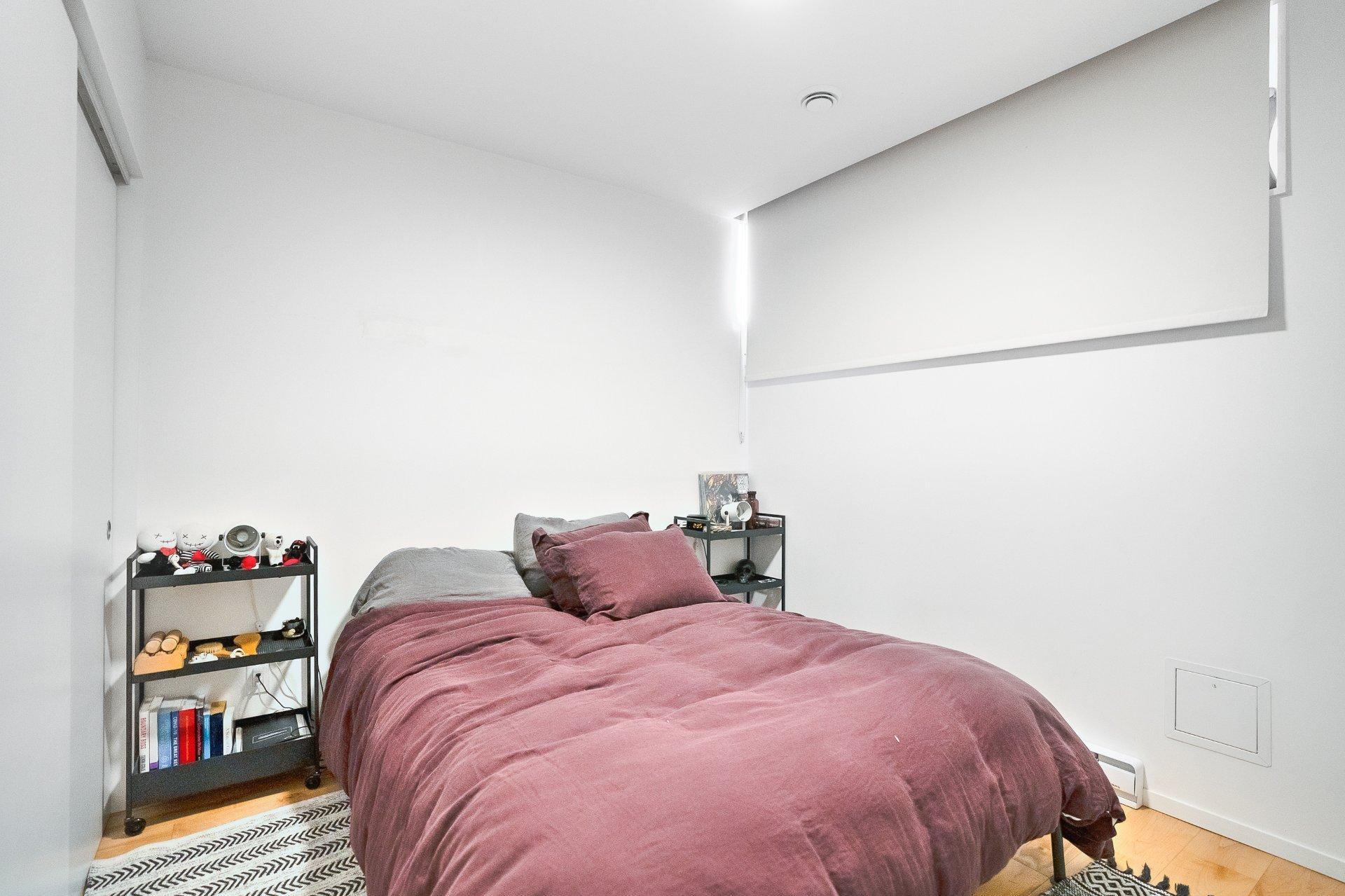 









5283

 - 5287


Rue Berri

,
Montréal (Le Plateau-Mont-Royal),




QC
H2J2S7

