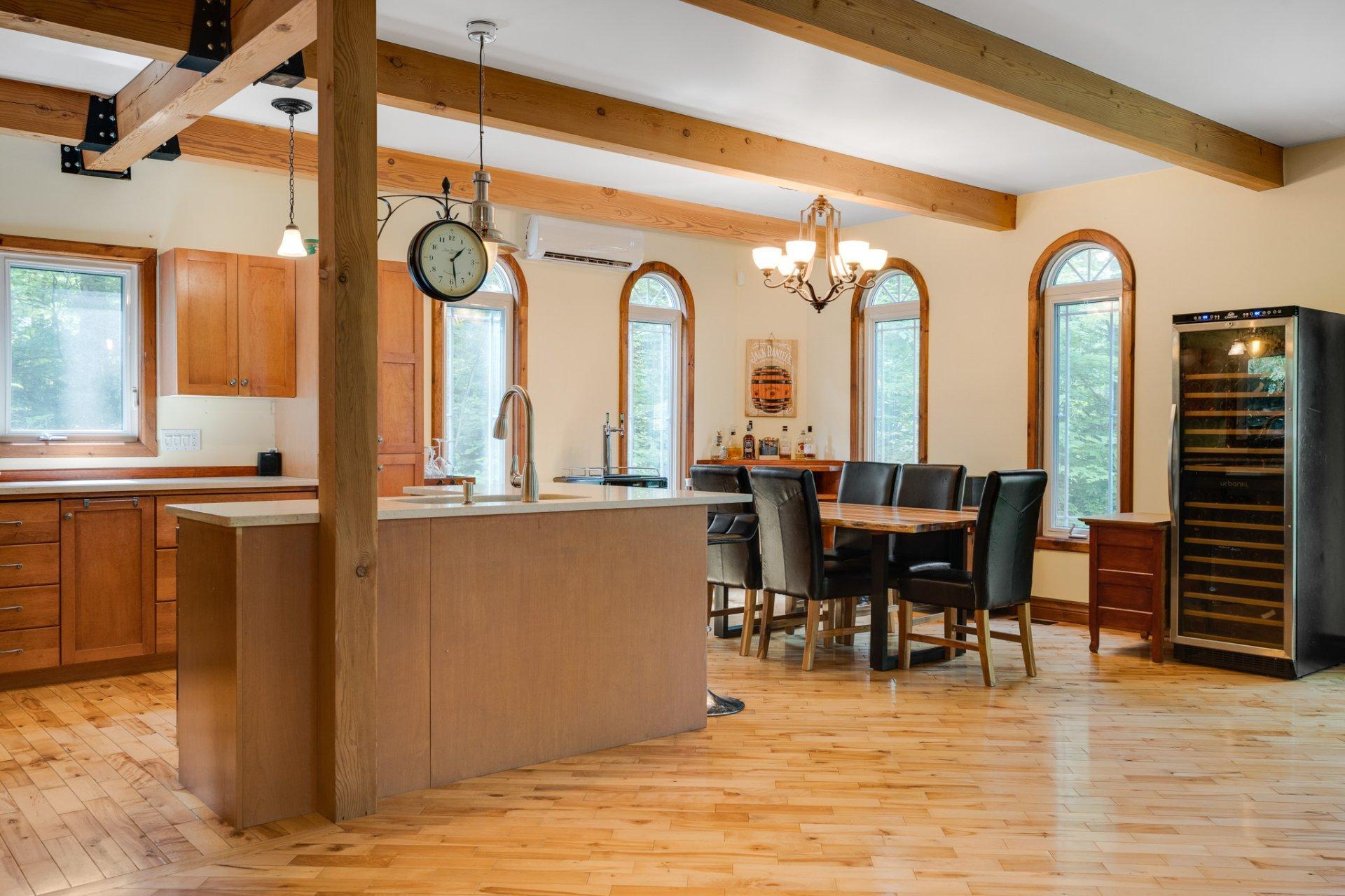 









502


Ch. du Chêne-Rouge

,
Val-des-Monts,




QC
J8N6G1

